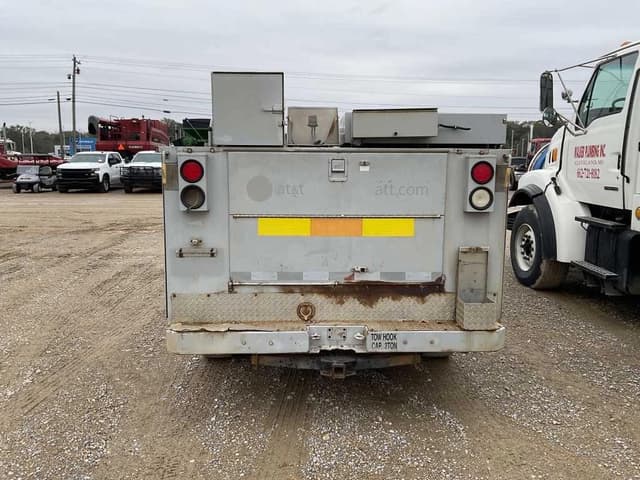 Image of Ford F-350 equipment image 4