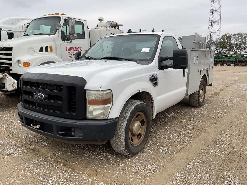 Image of Ford F-350 Primary image