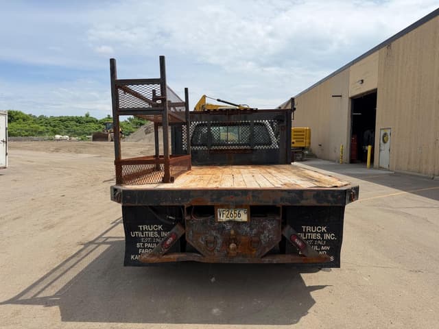 Image of Ford F-350 equipment image 3