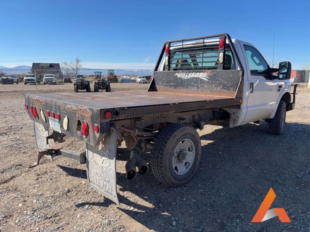 Image of Ford F-350 equipment image 4