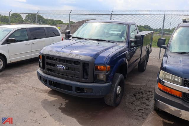 Image of Ford F-350 equipment image 1