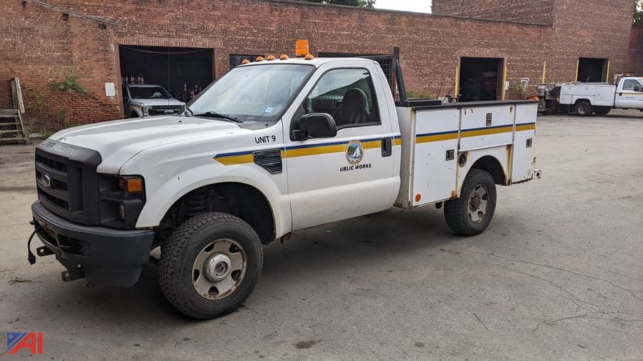 2008 Ford F-350 Equipment Image0