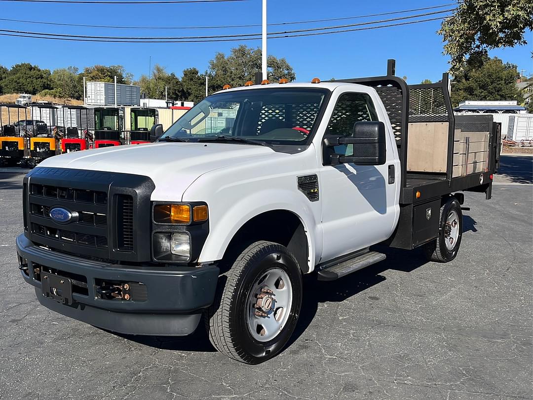 Image of Ford F-350 Primary image