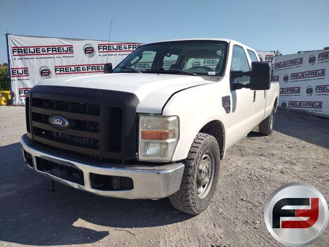 Image of Ford F-350 Primary image