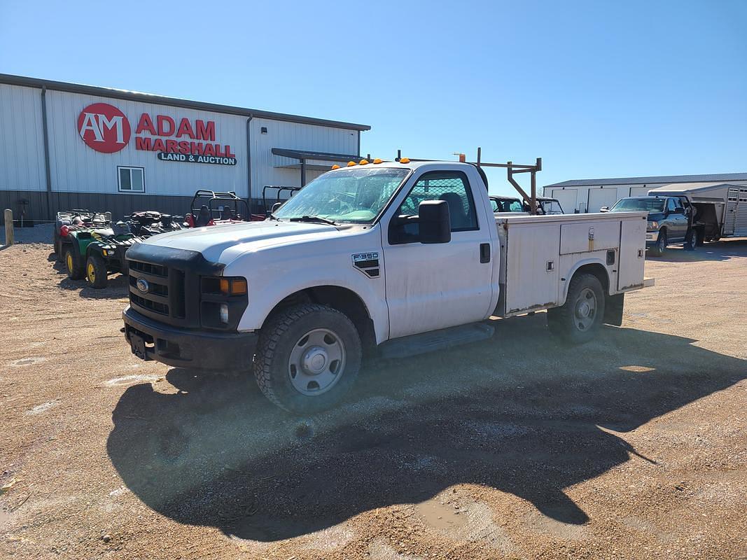 Image of Ford F-350 Primary image