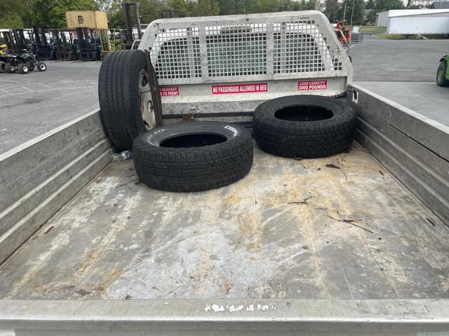 Image of Ford F-350 equipment image 3