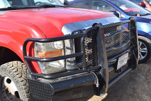 Image of Ford F-350 equipment image 3