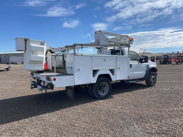 Image of Ford F-450 equipment image 2