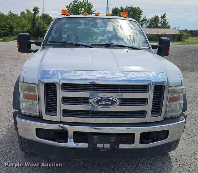 Image of Ford F-450 equipment image 1