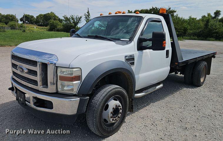 Image of Ford F-450 Primary image