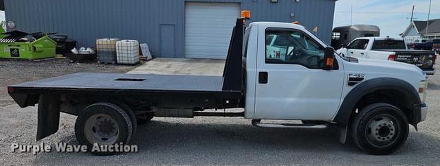 Image of Ford F-450 equipment image 3