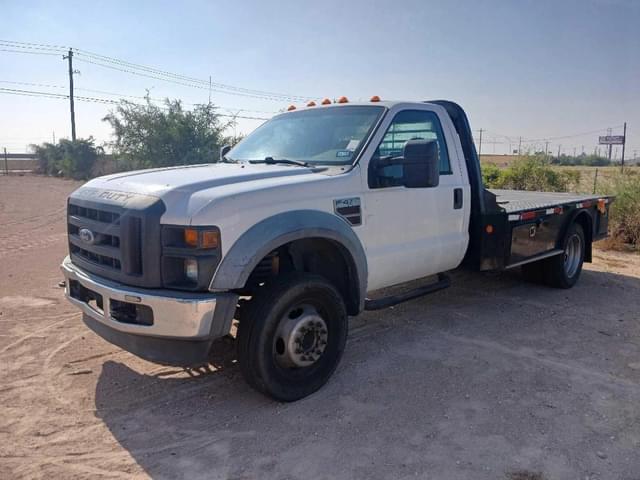 Image of Ford F-450 equipment image 1