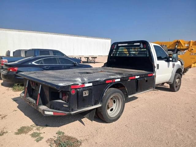 Image of Ford F-450 equipment image 3