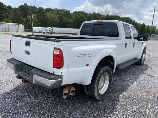 Image of Ford F-450 equipment image 4