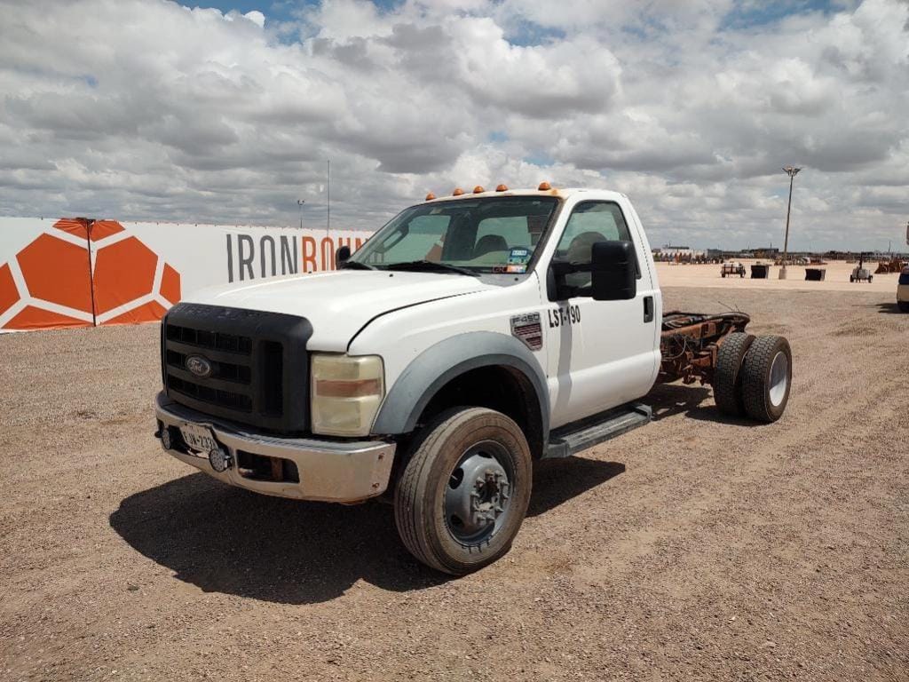 2008 Ford F-450 Equipment Image0