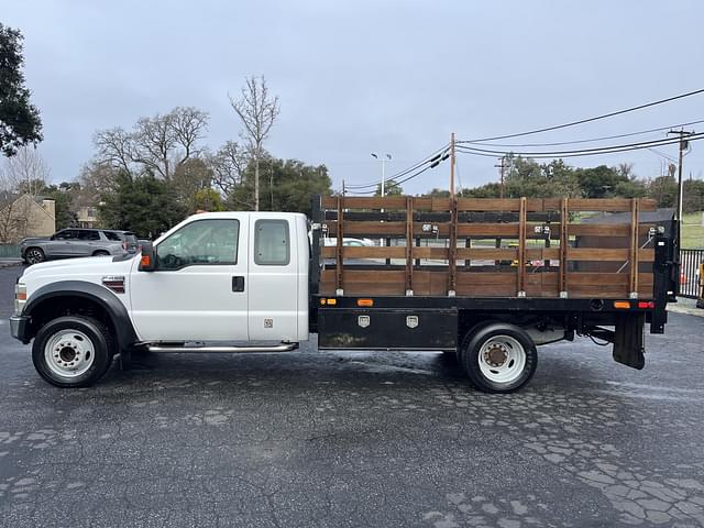 Image of Ford F-450 equipment image 2