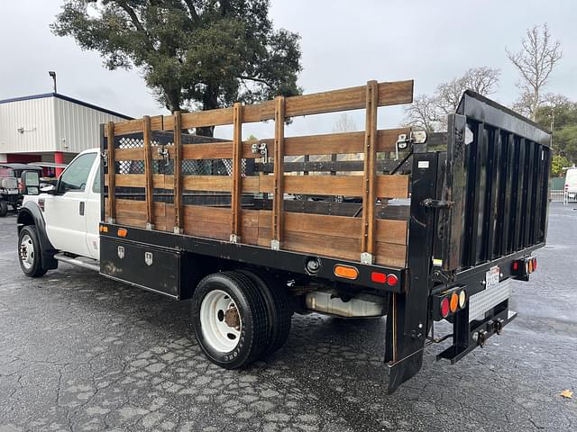 Image of Ford F-450 equipment image 3