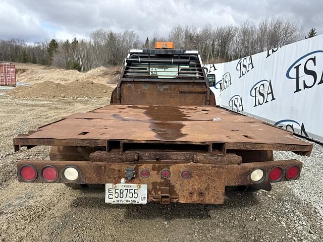 Image of Ford F-450 equipment image 3