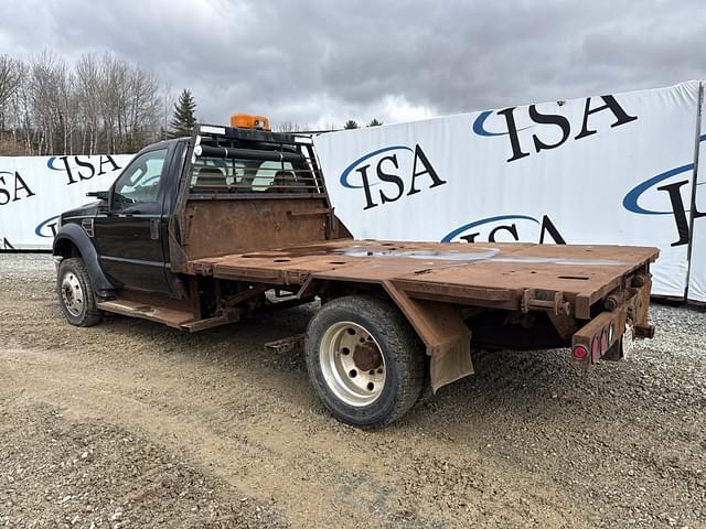 Image of Ford F-450 equipment image 2