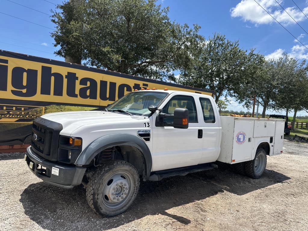 Image of Ford F-450 Primary image