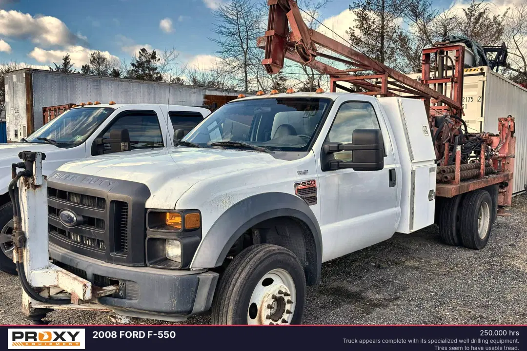 Image of Ford F-550 Primary image