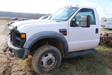 Image of Ford F-550 equipment image 1