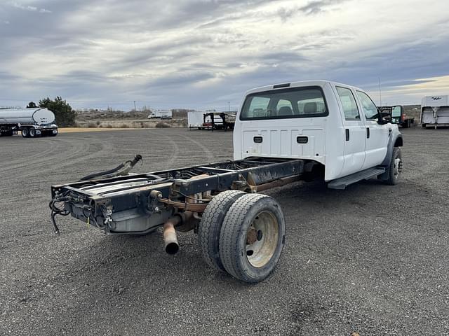 Image of Ford F-550 equipment image 4