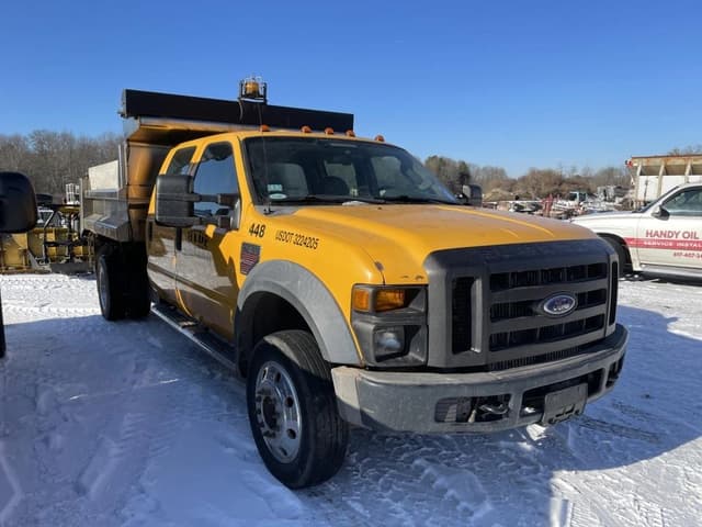 Image of Ford F-550 equipment image 1