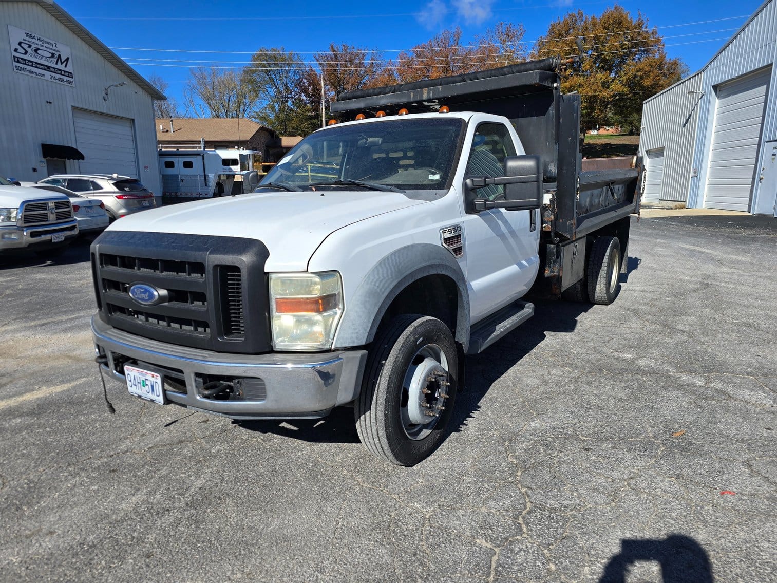 2008 Ford F-550 Equipment Image0