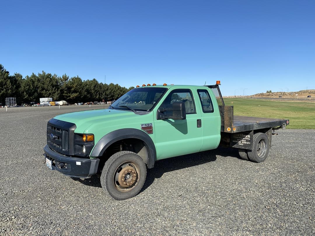 Image of Ford F-550 Primary image