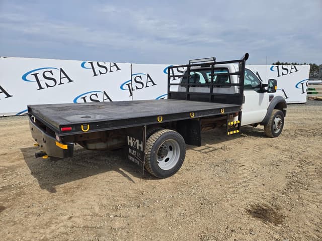 Image of Ford F-550 equipment image 4