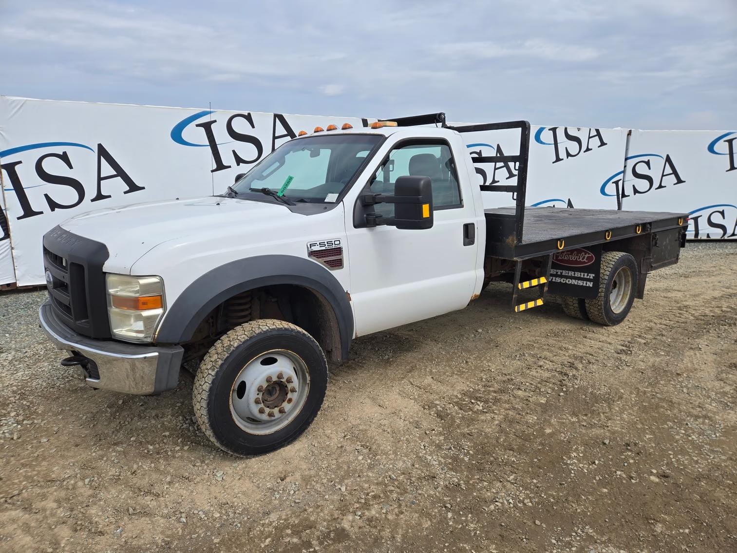 2008 Ford F-550 Equipment Image0