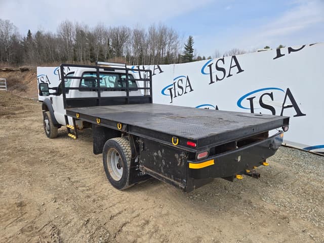 Image of Ford F-550 equipment image 2