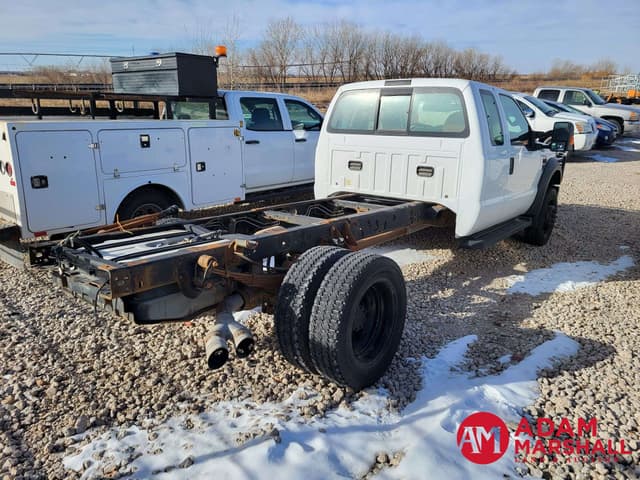 Image of Ford F-550 equipment image 2