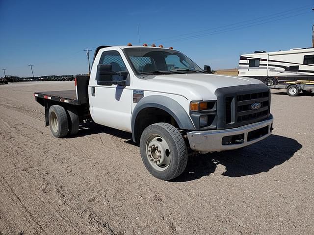 Image of Ford F-550 equipment image 1