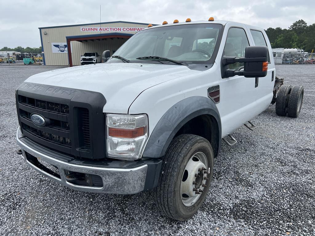 Image of Ford F-550 Primary image