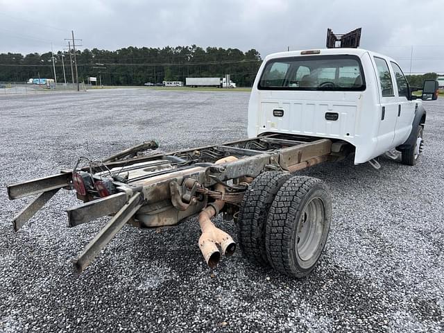 Image of Ford F-550 equipment image 4