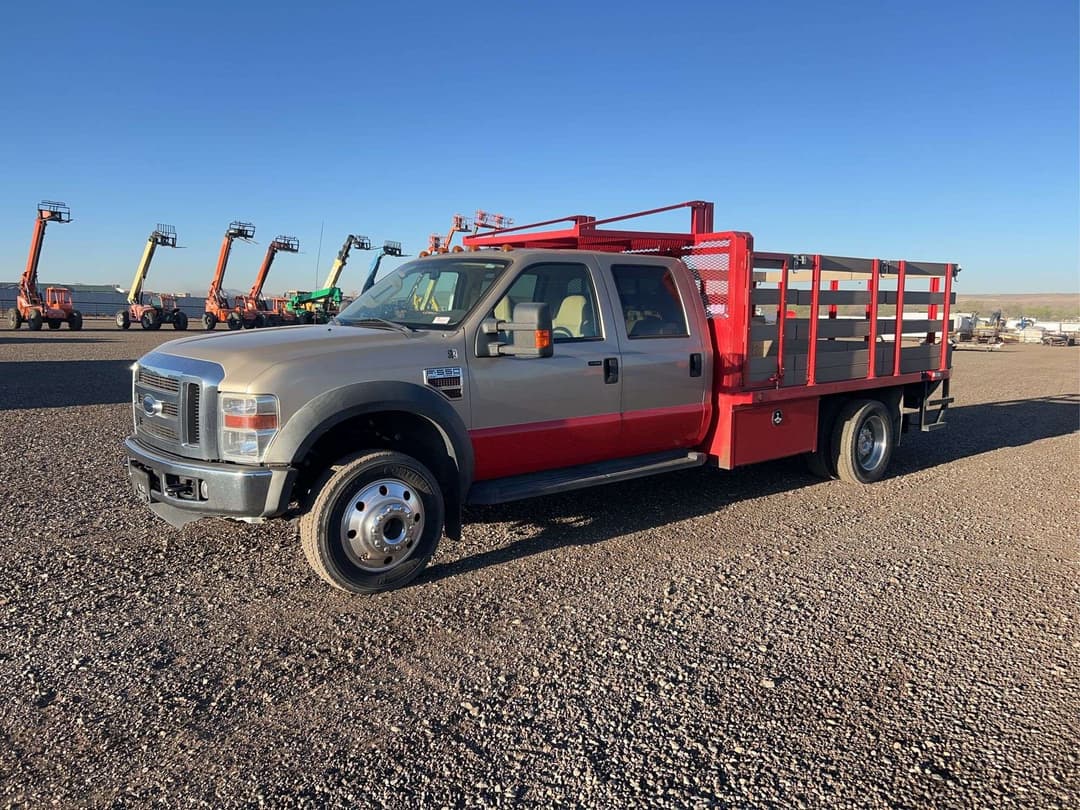 Image of Ford F-550 Primary image
