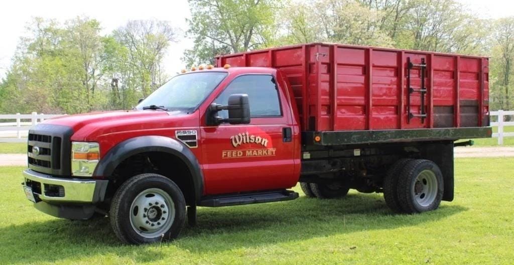 2008 Ford F-550 Equipment Image0