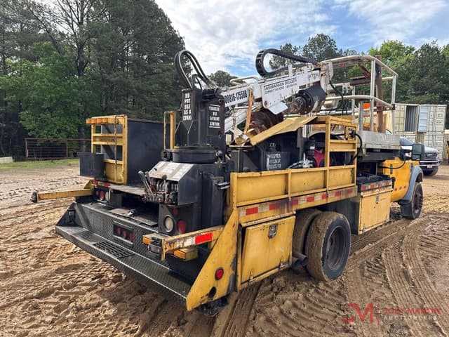 Image of Ford F-550 equipment image 1