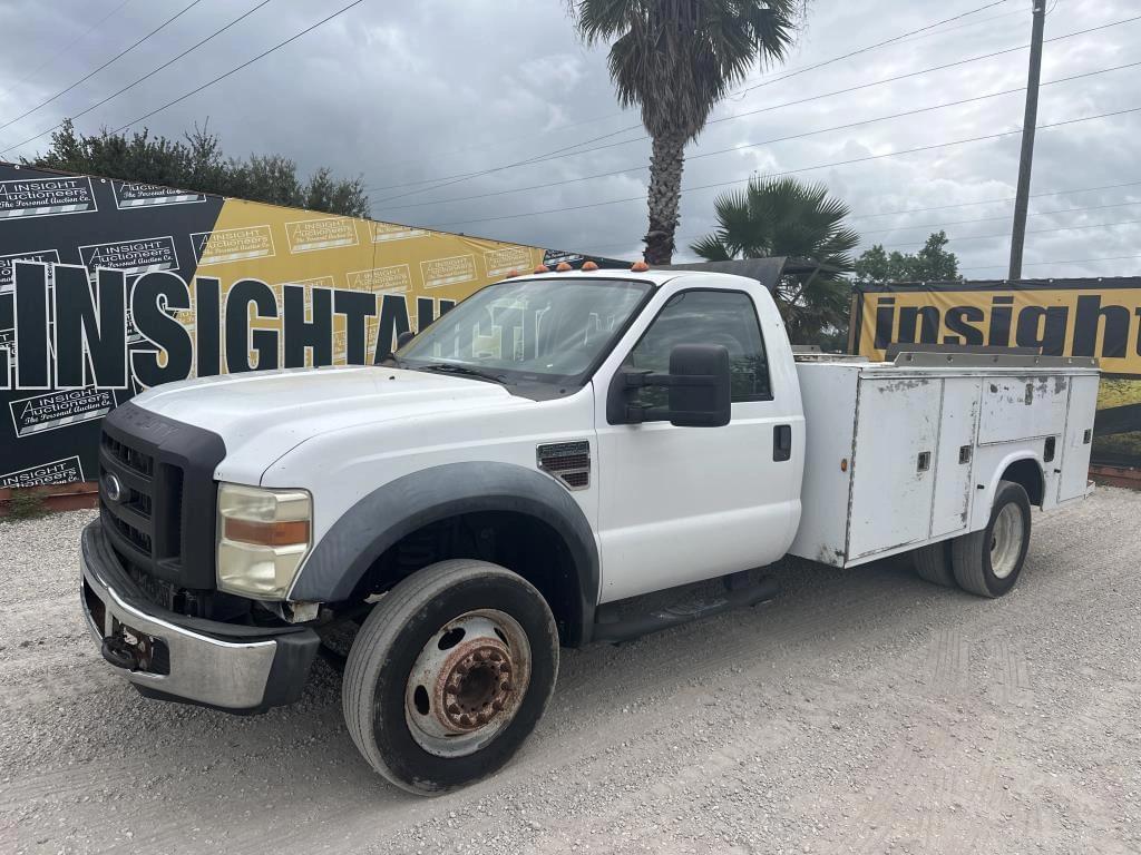 Image of Ford F-550 Primary image