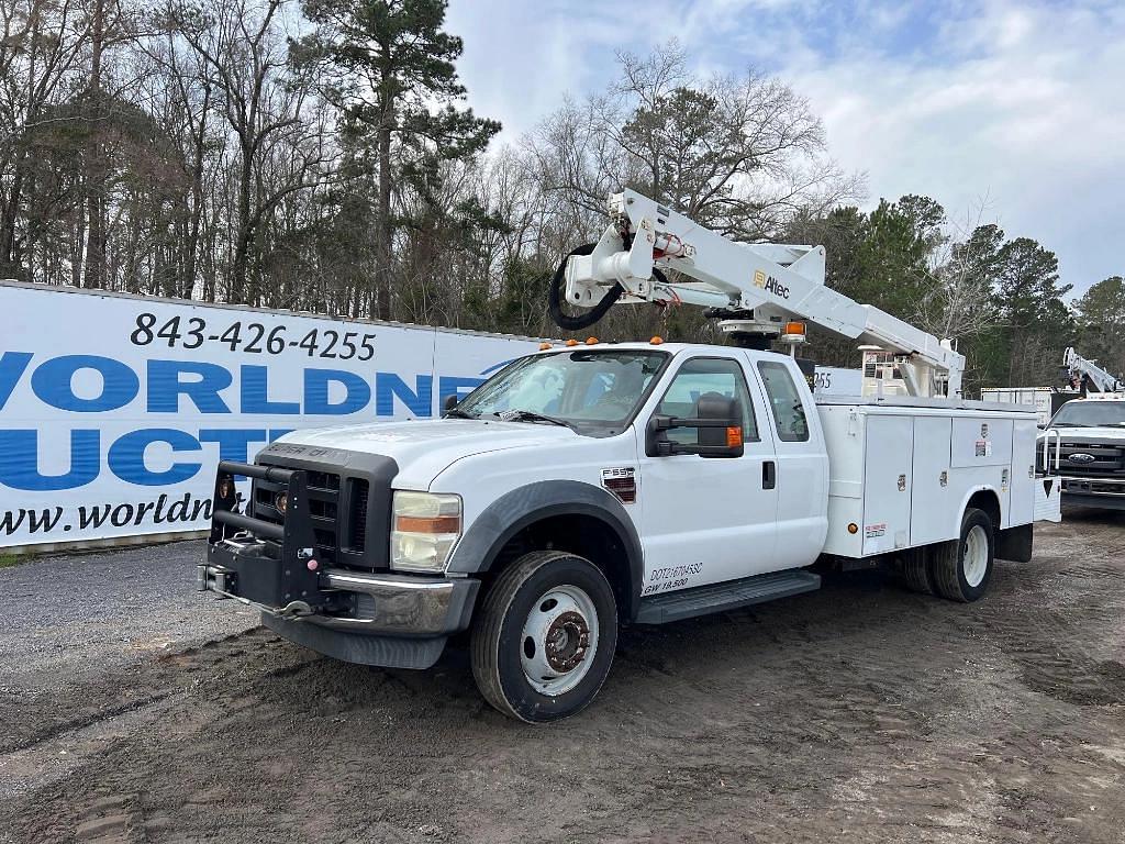 Image of Ford F-550 Primary image