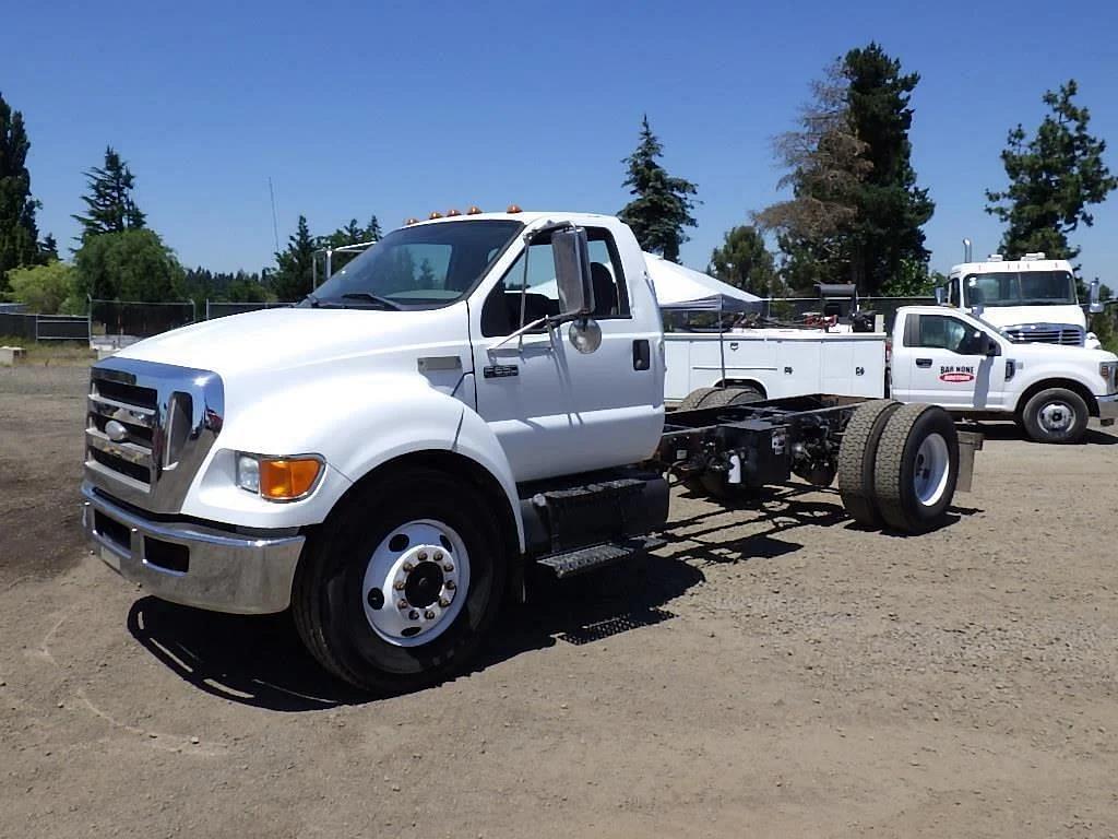 Image of Ford F-650 Primary image