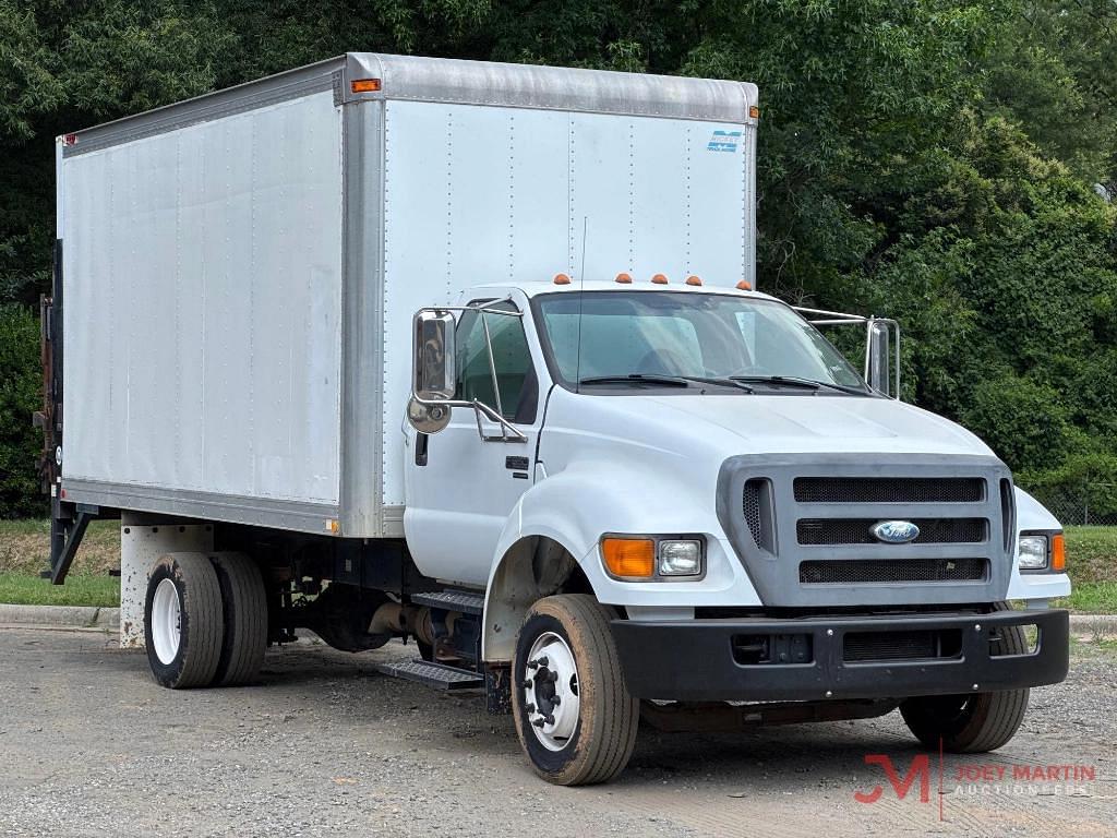 Image of Ford F-650 Primary image