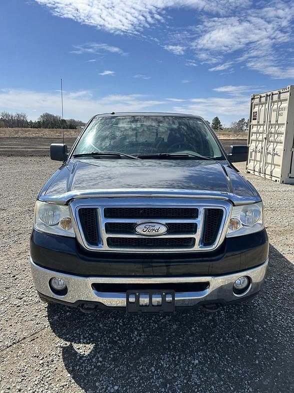 Image of Ford F-150 equipment image 1