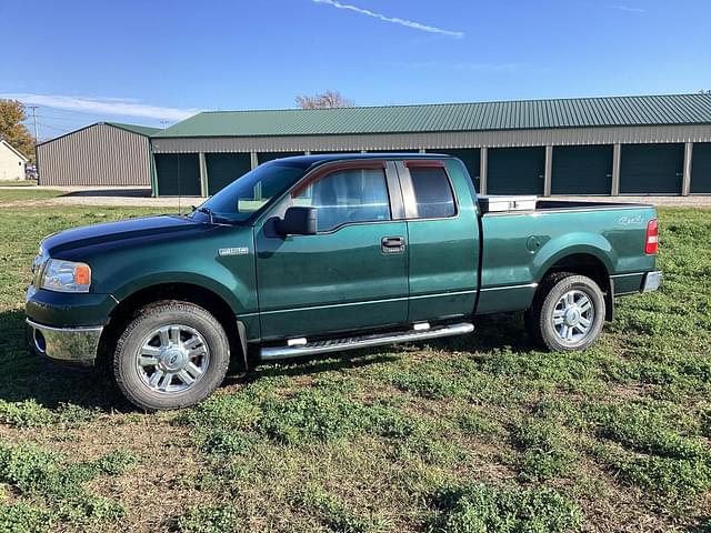 Image of Ford F-150 equipment image 2