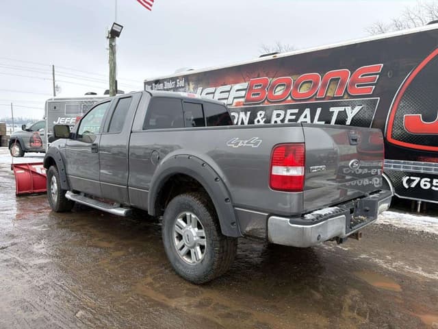 Image of Ford F-150 equipment image 2