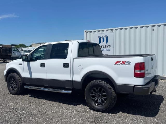 Image of Ford F-150 equipment image 1