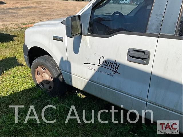 Image of Ford F-150 equipment image 1