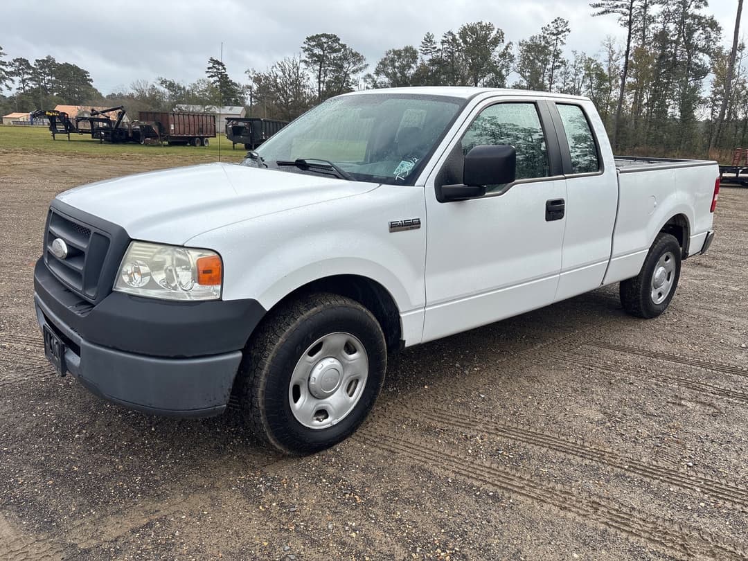 Image of Ford F-150 Primary image
